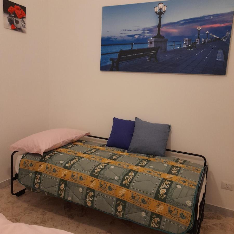 Ferienwohnung Sweet Night In Bari Exterior foto