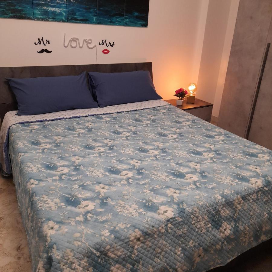 Ferienwohnung Sweet Night In Bari Exterior foto